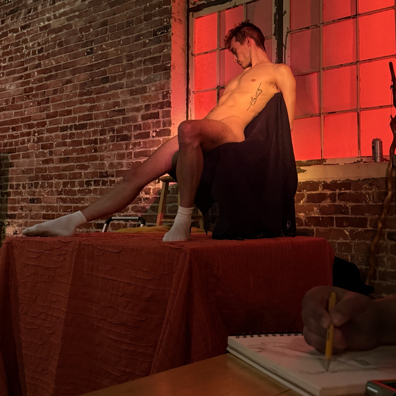 Kyrin Grey modeling at a Figure It Out event.